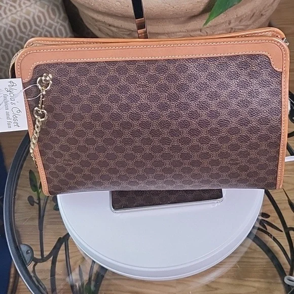 Vintage Celine Crossbody & Wallet - Picture 5 of 16